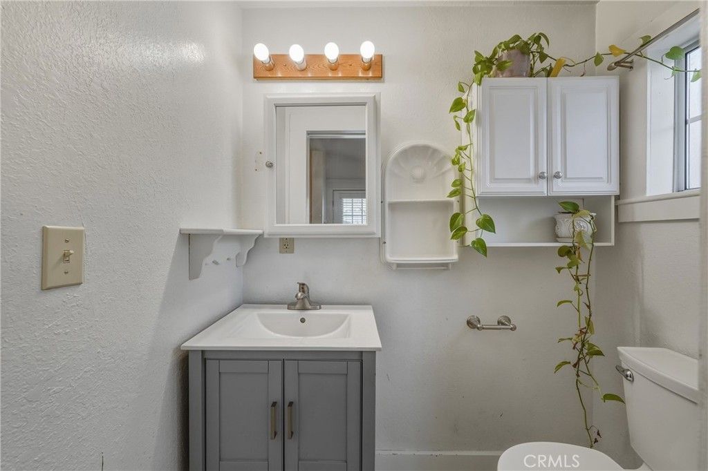 Image 21 of property listing at 150 Clearlake, Lakeport, CA 95453