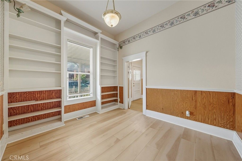 Image 9 of property listing at 150 Clearlake, Lakeport, CA 95453