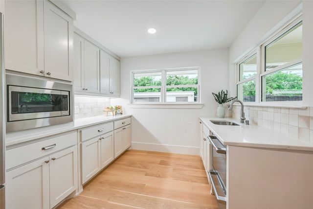 4517 Goodfellow Drive, Dallas, TX 75229