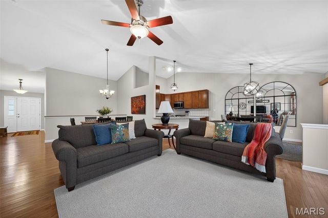 329 Gullane Drive, St Charles, MO 63301
