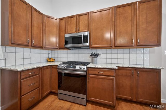 329 Gullane Drive, St Charles, MO 63301