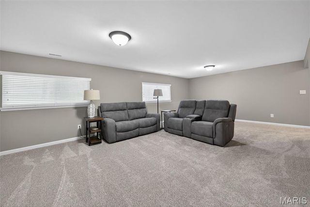 329 Gullane Drive, St Charles, MO 63301