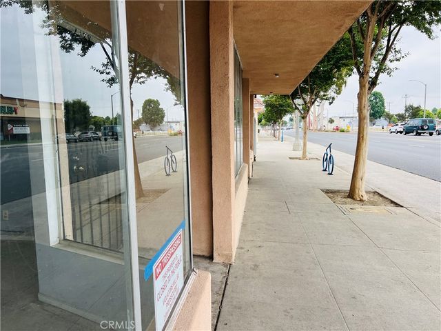6184 Atlantic Ave, Long Beach, CA 90805