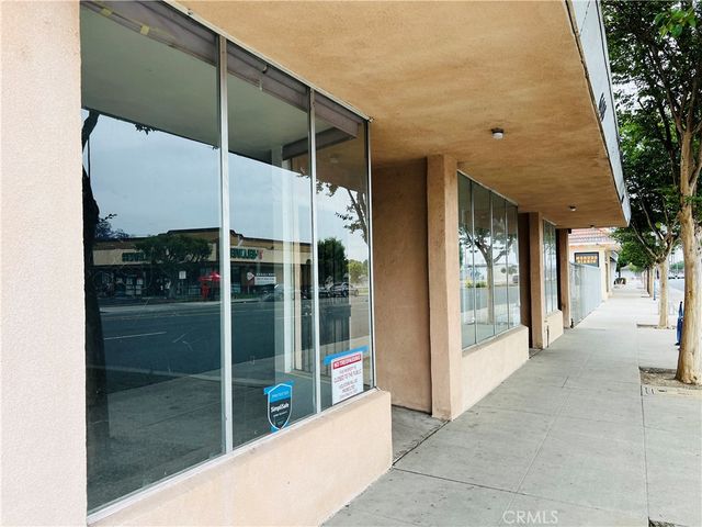6184 Atlantic Ave, Long Beach, CA 90805