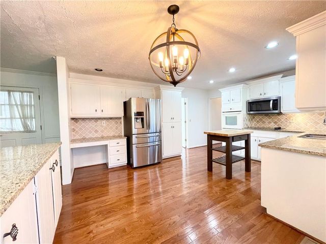 2395 Brownstone Court, Marietta, GA 30062