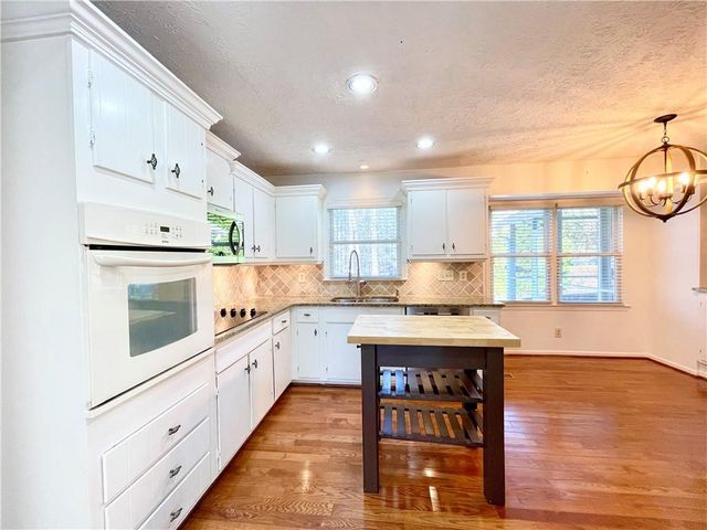 2395 Brownstone Court, Marietta, GA 30062