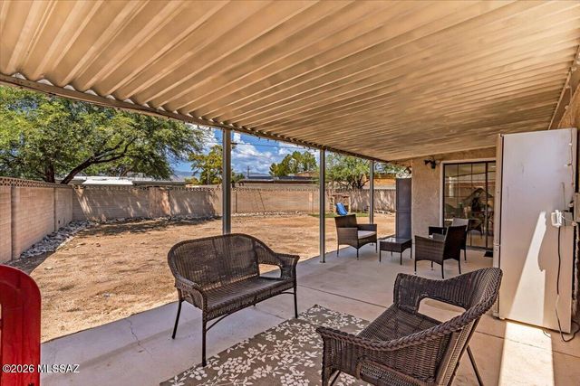 8031 E 17th Place, Tucson, AZ 85710