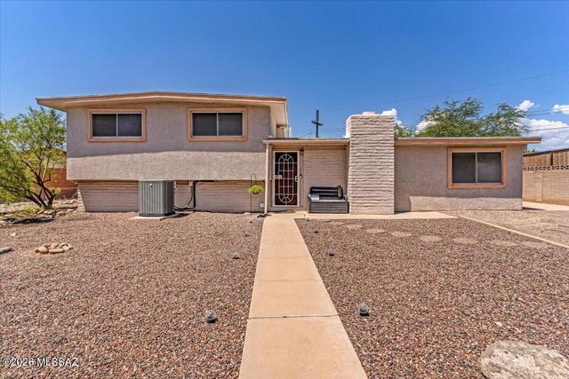 8031 E 17th Place, Tucson, AZ 85710