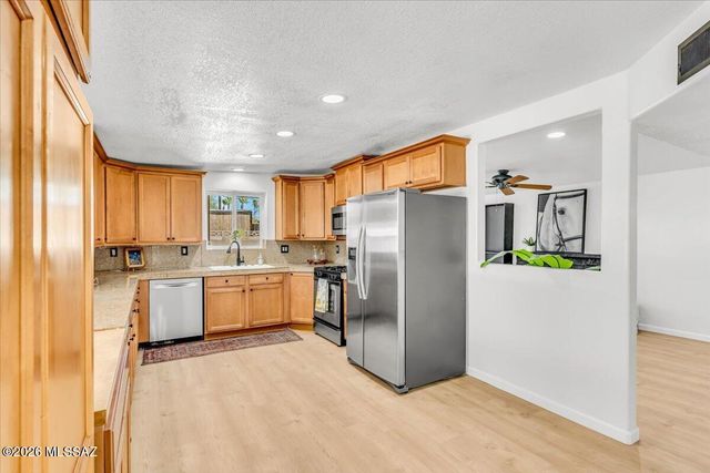 8031 E 17th Place, Tucson, AZ 85710