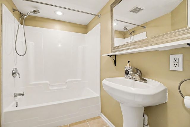 42 Brentwood Place, Fort Thomas, KY 41075