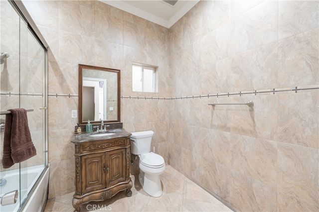 6973 Varna Avenue, Van Nuys, CA 91405