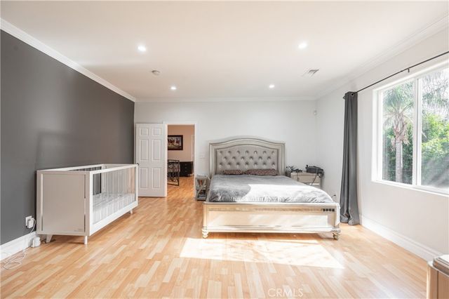 6973 Varna Avenue, Van Nuys, CA 91405