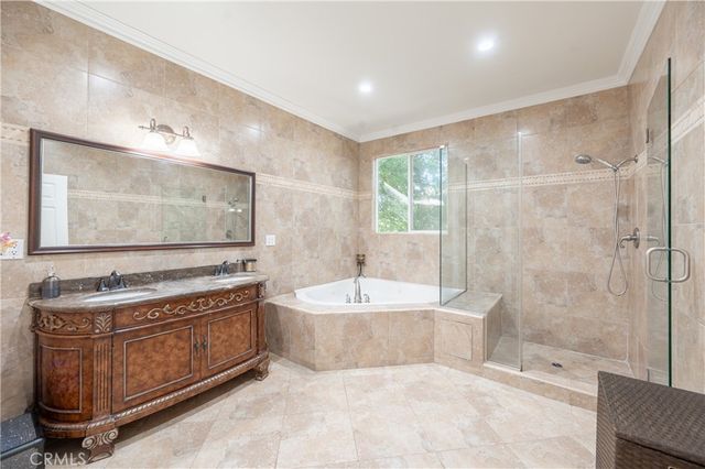 6973 Varna Avenue, Van Nuys, CA 91405