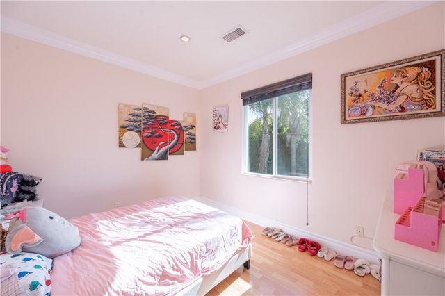 6973 Varna Avenue, Van Nuys, CA 91405