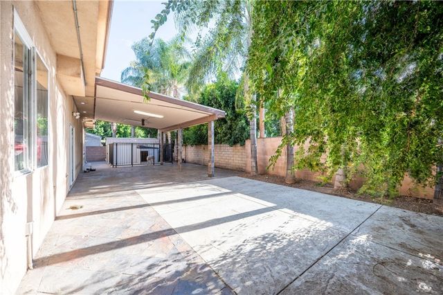 6973 Varna Avenue, Van Nuys, CA 91405
