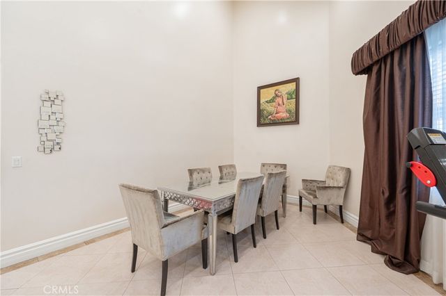 6973 Varna Avenue, Van Nuys, CA 91405