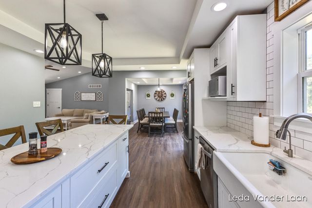 7385 14 Mile Road NE, Rockford, MI 49341