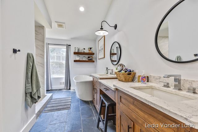 7385 14 Mile Road NE, Rockford, MI 49341