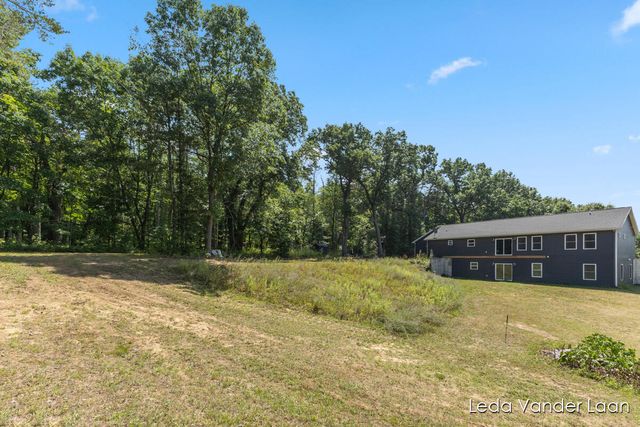 7385 14 Mile Road NE, Rockford, MI 49341