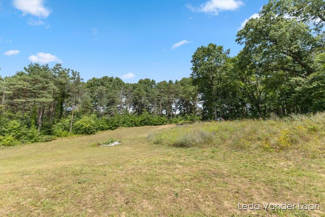 7385 14 Mile Road NE, Rockford, MI 49341