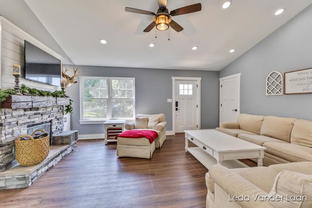 7385 14 Mile Road NE, Rockford, MI 49341