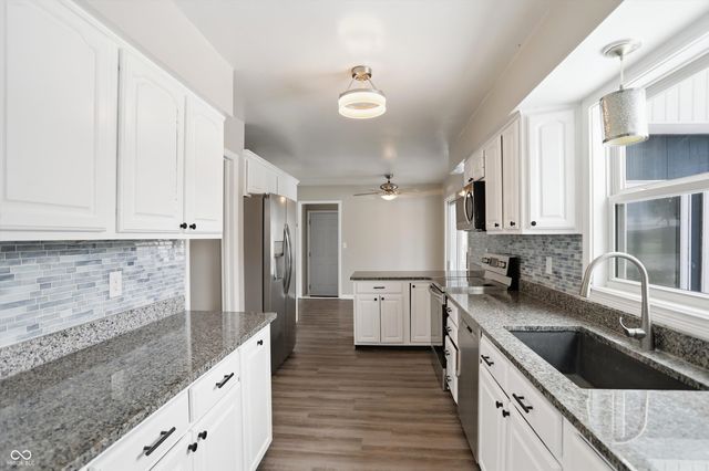 6434 Maple Manor, Brownsburg, IN 46112