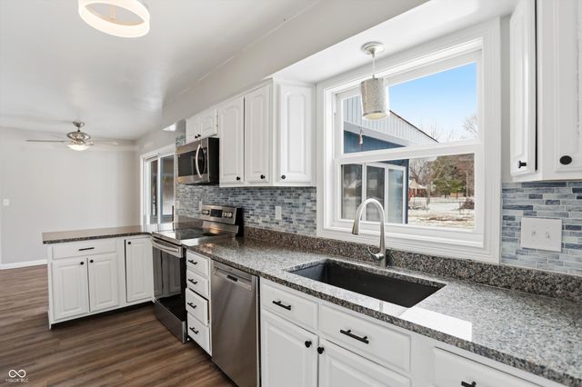 6434 Maple Manor, Brownsburg, IN 46112