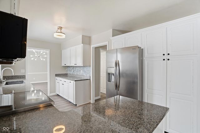 6434 Maple Manor, Brownsburg, IN 46112