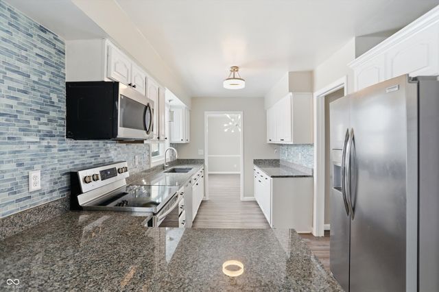 6434 Maple Manor, Brownsburg, IN 46112