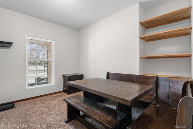 2601 Dagner Drive, Westland, MI 48186