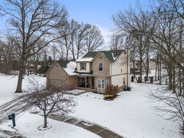 2601 Dagner Drive, Westland, MI 48186