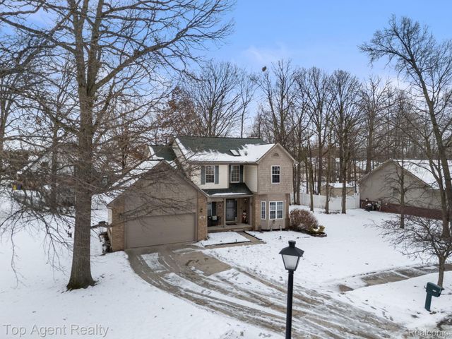 2601 Dagner Drive, Westland, MI 48186