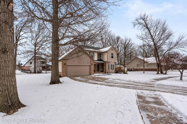 2601 Dagner Drive, Westland, MI 48186