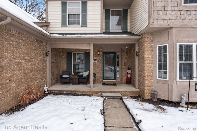 2601 Dagner Drive, Westland, MI 48186