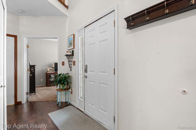 2601 Dagner Drive, Westland, MI 48186