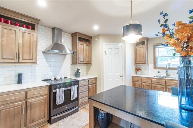 1399 NW 460th Road, Holden, MO 64040