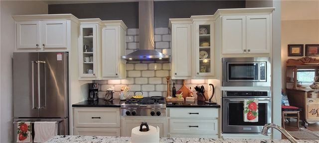 3104 Stonewood Drive, Franklin, TX 77856