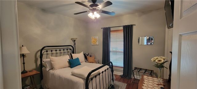 3104 Stonewood Drive, Franklin, TX 77856