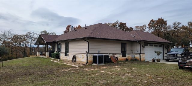 3104 Stonewood Drive, Franklin, TX 77856