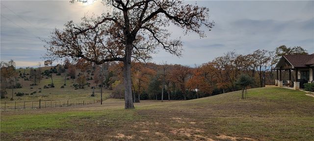 3104 Stonewood Drive, Franklin, TX 77856