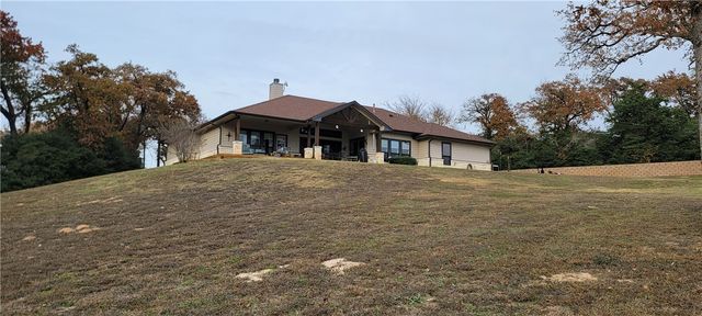 3104 Stonewood Drive, Franklin, TX 77856