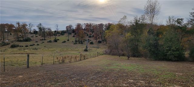 3104 Stonewood Drive, Franklin, TX 77856