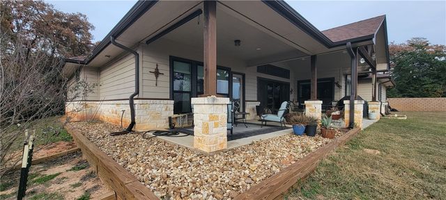 3104 Stonewood Drive, Franklin, TX 77856