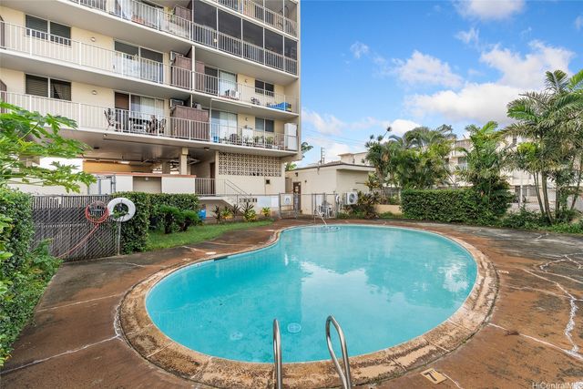 950 Lehua Avenue 301, Pearl City, HI 96782
