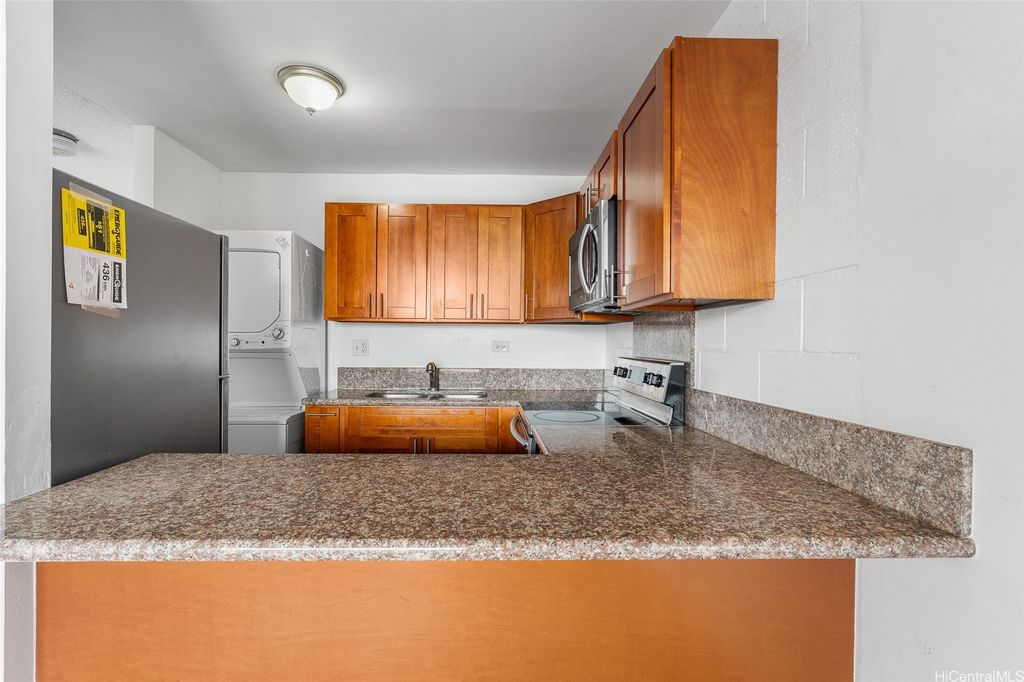 950 Lehua Avenue 301, Pearl City, HI 96782