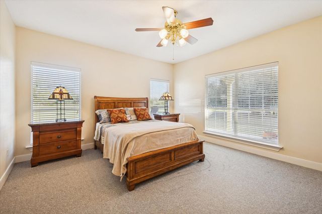 32410 Phyling Rd, Waller, TX 77484