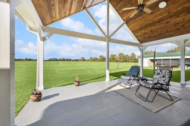 32410 Phyling Rd, Waller, TX 77484