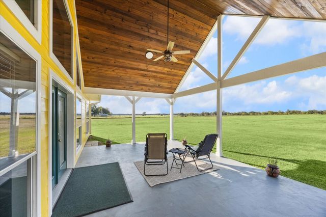 32410 Phyling Rd, Waller, TX 77484