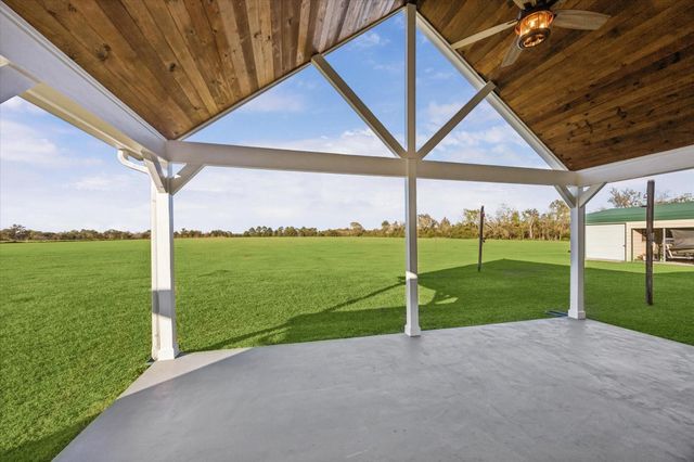 32410 Phyling Rd, Waller, TX 77484