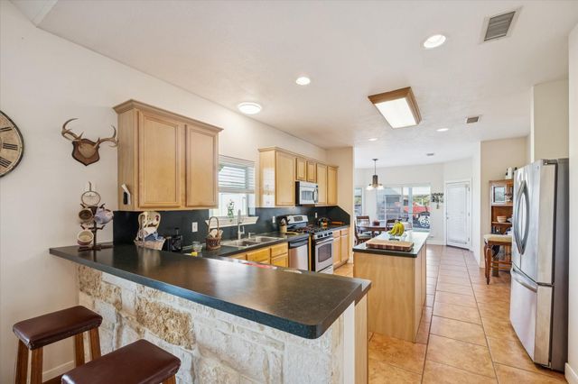 32410 Phyling Rd, Waller, TX 77484